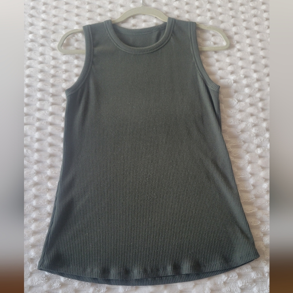 Woolx Raegen Ribbed Tank Top Size Large in Olive Green